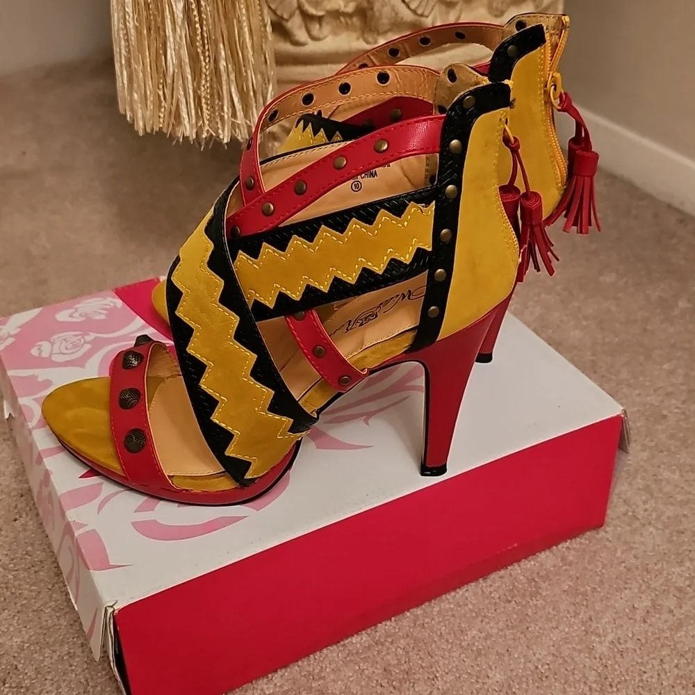WILD ROSE RED/GOLD PLATFORM HEELS